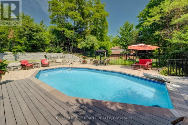 7664 Maltby Road E, Puslinch, ON, photo 2