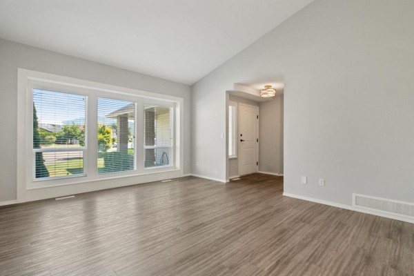 Bedroom 2 - 7665 Sapphire Drive, Sardis West Vedder, Chilliwack, BC V2R3A7 Photo 5