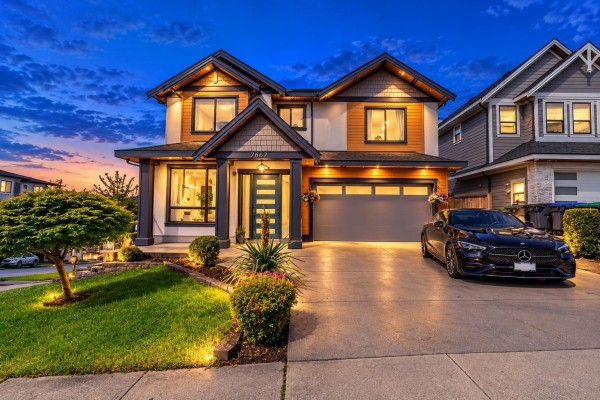 7667 155 Street, Surrey, BC, photo 2