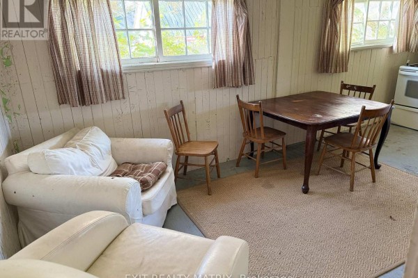 768 Forest Park Road, Laurentian Valley, ON K8A6W2 Photo 4