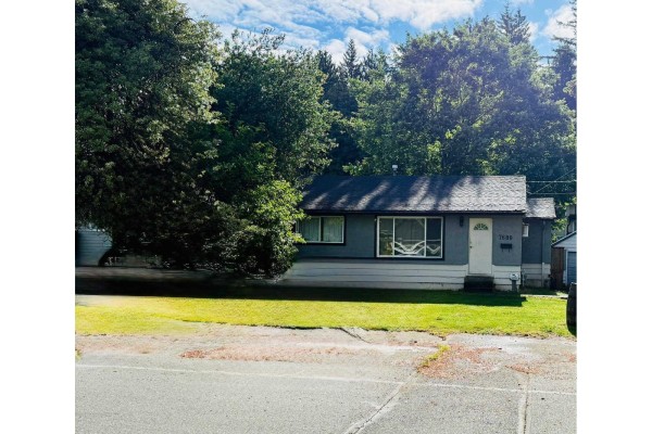 7680 Blott Street, Mission, BC V2V3K3 Photo 2