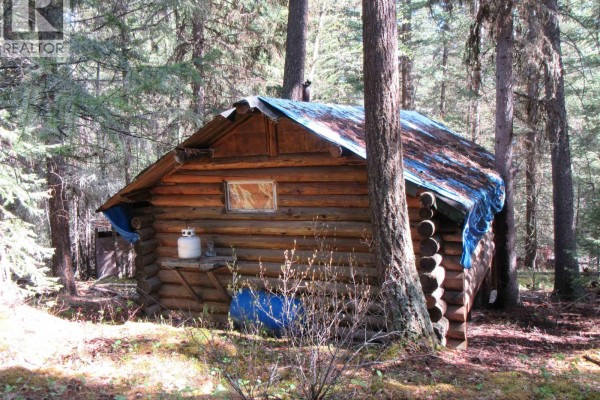 7681 Burgess Road, Deka Lake / Sulphurous / Hathaway Lakes, BC V0K1X3 Photo 3