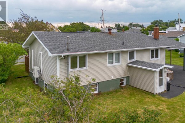 4pc Bathroom - 769 Heelan Street, New Waterford, NS B1H3C6 Photo 5