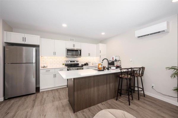 Eat in kitchen - 769 Scotland Avenue, Winnipeg, MB R3M1W8 Photo 5