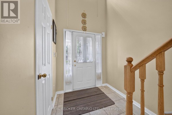 77 - 800 Paramount Drive, Hamilton, ON, photo 3