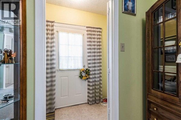 4pc Bathroom - 77 9 Street Ne, Medicine Hat, AB T1A5S1 Photo 3