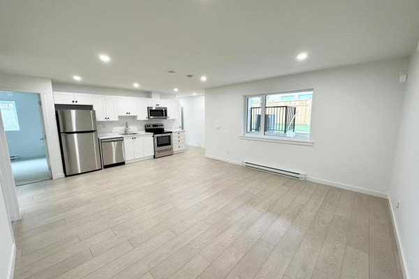 77 A Avenue, Langley, BC, photo 3