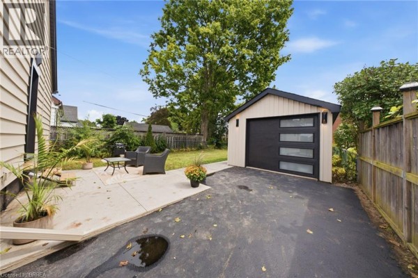 77 Abigail Avenue, Brantford, ON, photo 3