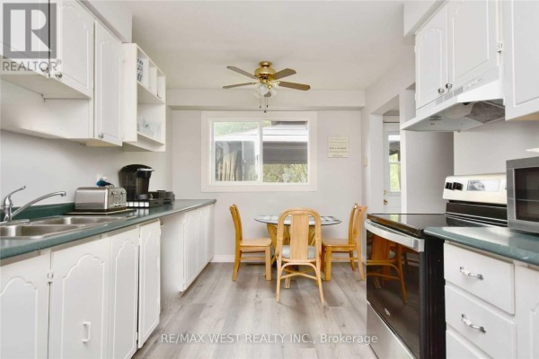 Recreational, Games room - 77 Carlton Road, Barrie, ON L4M5K8 Photo 4