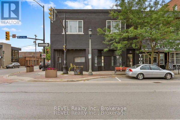 Commercial for rent at 77 East Main Street, Welland, ON - MLS® PdYye2