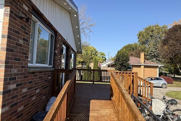77 Erie Street S, Chatham Kent, ON N0P2C0 Photo 2