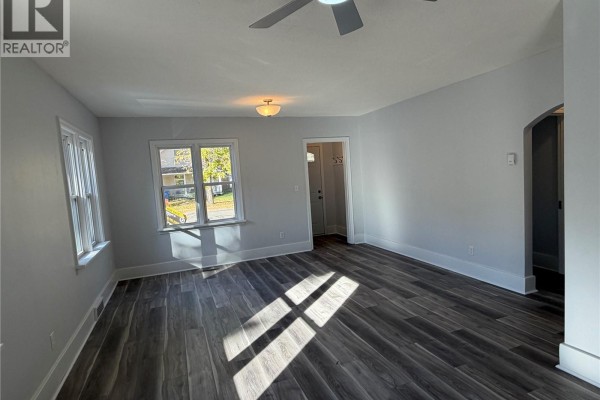 Bedroom - 77 Fourth Avenue N, Yorkton, SK S3N1A4 Photo 4