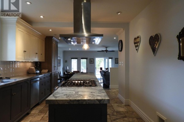 77 Fourth Street W, Collingwood, ON L9Y1R5 Photo 5