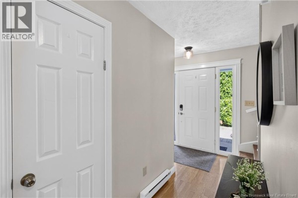 Laundry room - 77 Gravenstein Street, New Maryland, NB E3C1B8 Photo 2