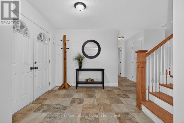 Bathroom - 77 Lankin Avenue, Bracebridge), ON P1L2H1 Photo 4