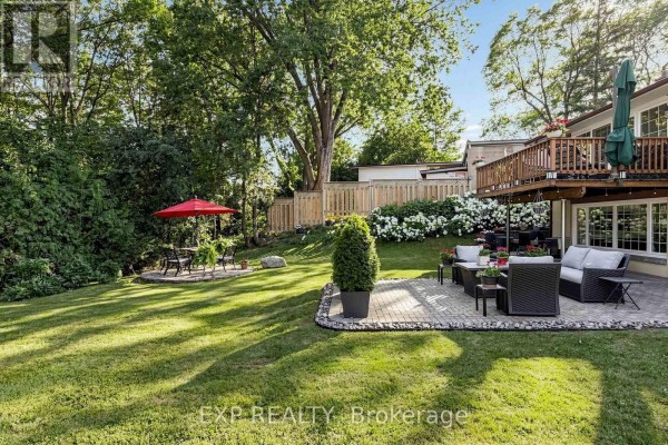 77 Letchworth Crescent, Toronto, ON, photo 2