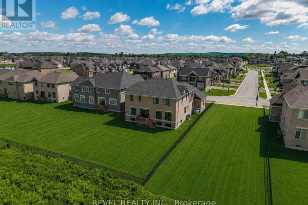 77 Marigold Boulevard, Adjala Tosorontio, ON, photo 2