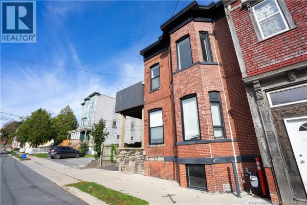 77 Mecklenburg Street, Saint John, NB E2L1P9 Photo 2