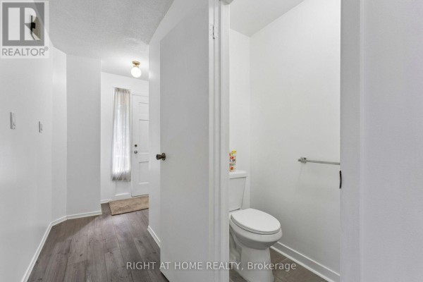 Family room - 77 Morton Way, Brampton, ON L6Y2P4 Photo 4
