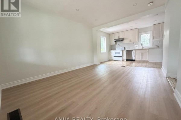 Cold room - 77 Nash Drive, Toronto, ON M3M2L6 Photo 4