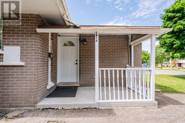 77 Overlea Drive, Kitchener, ON N2M1S9 Photo 4