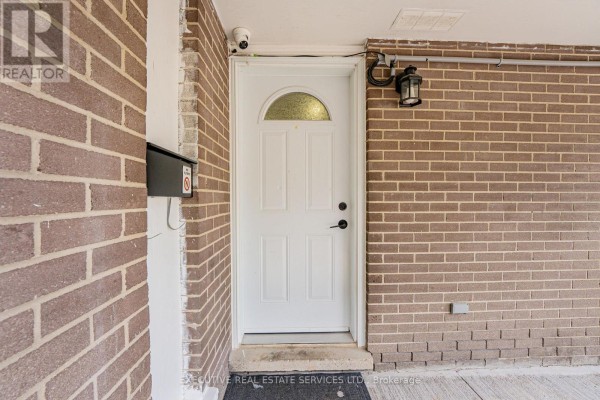 77 Overlea Drive, Kitchener, ON N2M1S9 Photo 5