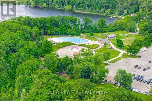 77 Royal Palm Drive, Brampton, ON, photo 3