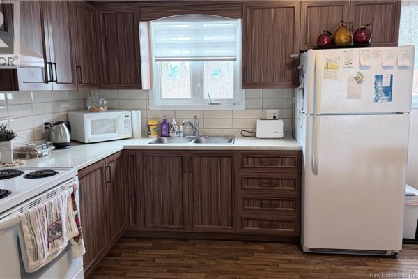 77 Rue Nadeau, Saint Leonard, NB, photo 2