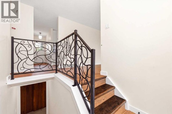 Living room - 77 Selkirk Boulevard, Red Deer, AB T4N0G6 Photo 3