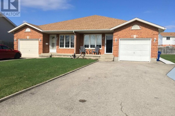 7701 Cortina Crescent, Niagara Falls, ON, photo 2
