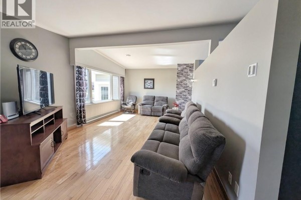 2pc Bathroom - 7701 Du Havre Street, Bas Caraquet, NB E1W5W9 Photo 5