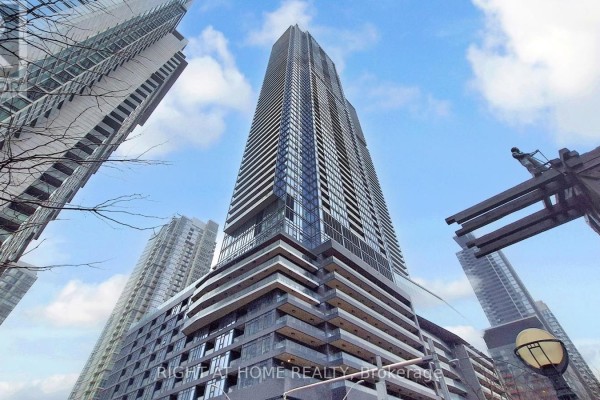 7706 - 3 Concord City Place Way, Toronto, ON, photo 3