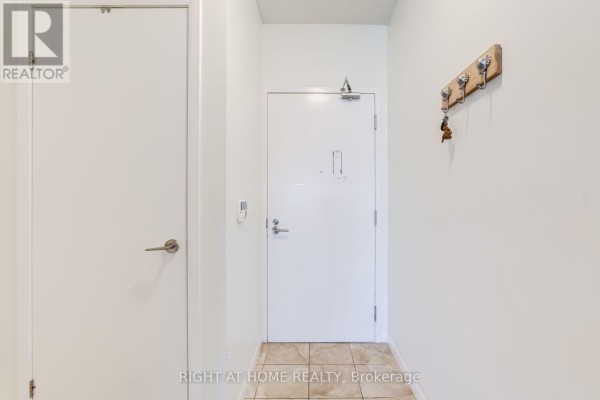 771 - 209 Fort York Boulevard, Toronto, ON M5V4A1 Photo 4