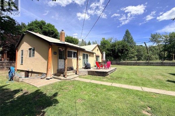 Bedroom - 7727 Riverside Drive, Grand Forks, BC V0H1H0 Photo 5