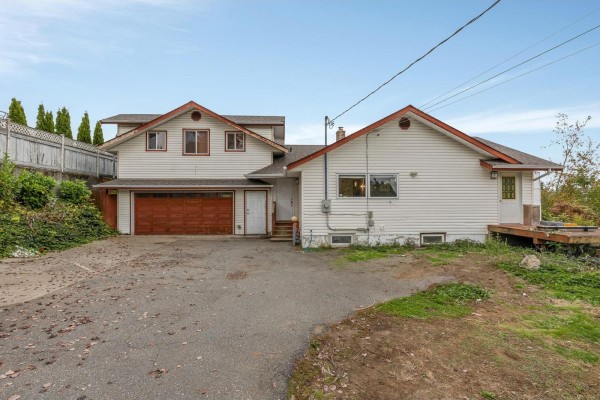 7730 Horne Street, Mission, BC V2V3Z1 Photo 2