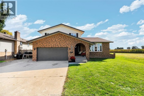 Residential for sale at 7730 Malden Road, Lasalle, ON - MLS® nUn2Vs