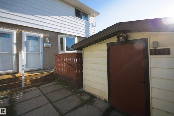 Kitchen - 7743 37 Av Nw, Edmonton, AB T6K1T9 Photo 3