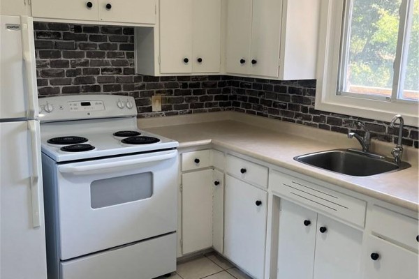 4pc Bathroom - 775 Frederick Street Unit# 5, Kitchener, ON N2B2B4 Photo 3