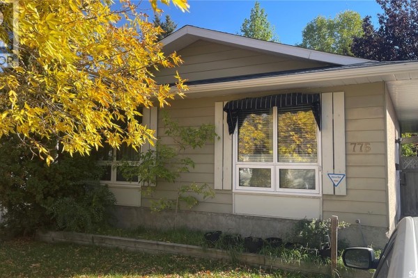 Dining room - 775 Hayworth Crescent N, Regina, SK S4X1X8 Photo 3