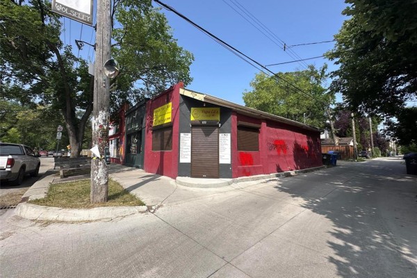 775 Westminster Avenue, Winnipeg, MB R3G1A6 Photo 2