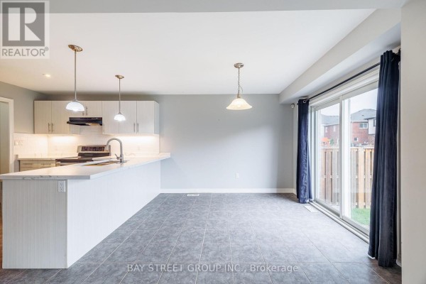 Foyer - 7752 Willey Street, Niagara Falls, ON L2G0H2 Photo 5