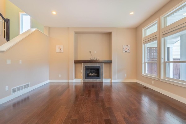 7758 169a Street, Surrey, BC V4N6L2 Photo 3