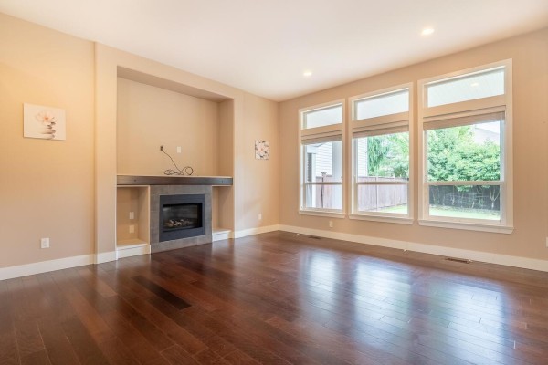 7758 169a Street, Surrey, BC V4N6L2 Photo 5