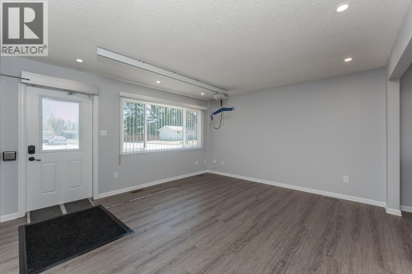 Primary Bedroom - 7759 Queens Crescent, Prince George, BC V2N3H3 Photo 4