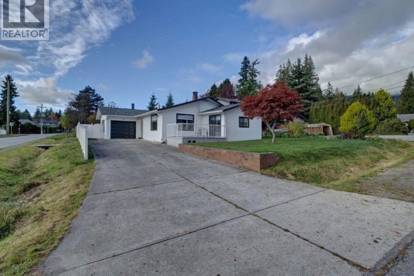 776 Seacot Way, Gibsons, BC V0N1V9 Photo 4