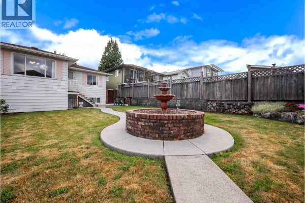 7766 Davies Street, Burnaby, BC V3N3H4 Photo 4