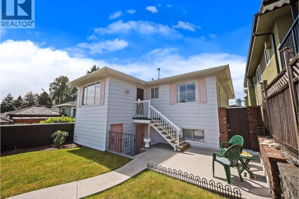 7766 Davies Street, Burnaby, BC V3N3H4 Photo 5