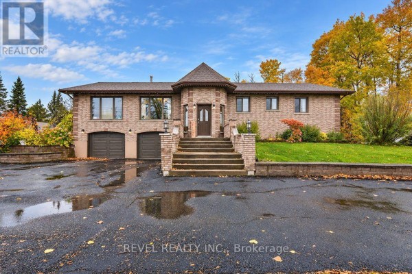 777 Airport Road, Timmins