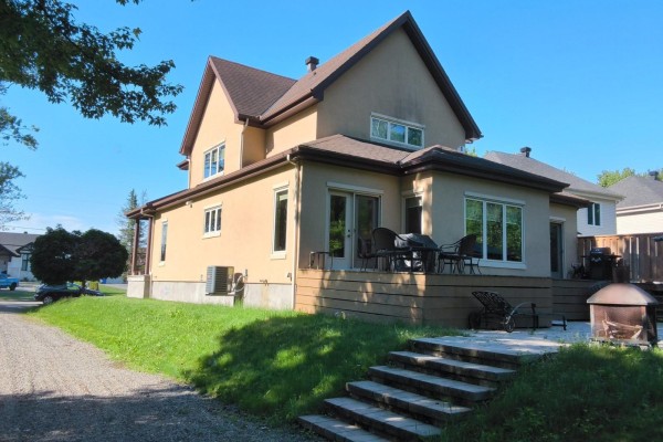 Living room - 777 Boul. Hurtubise, Gatineau, QC J8P1Z7 Photo 2