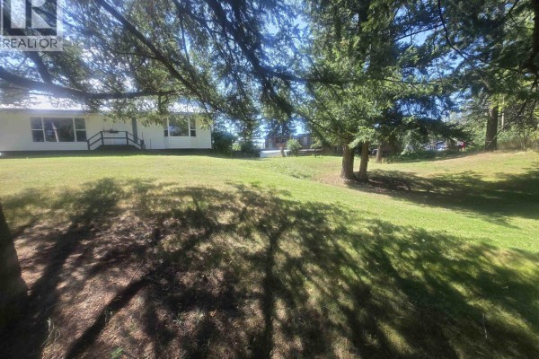 Primary Bedroom - 777 Callanan Street, Quesnel, BC V2J2V5 Photo 4